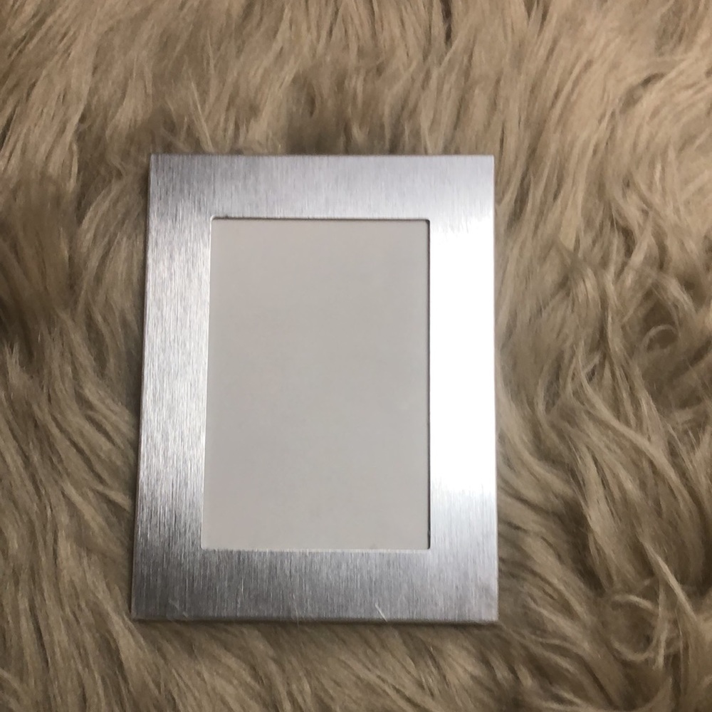 2 for $15 Like new Visor frame (bundle 2 items)